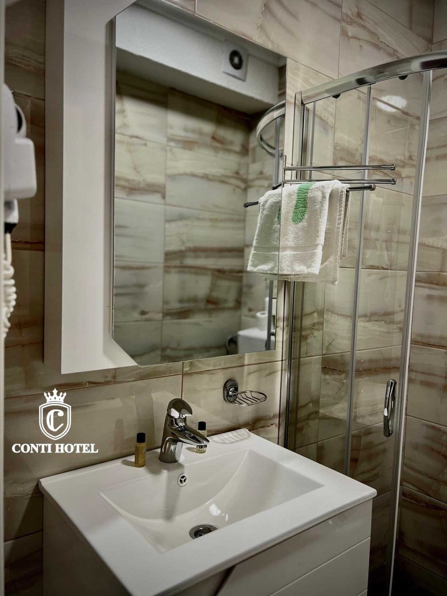 Conti Hotel & Restaurant Gjakova Dış mekan fotoğraf