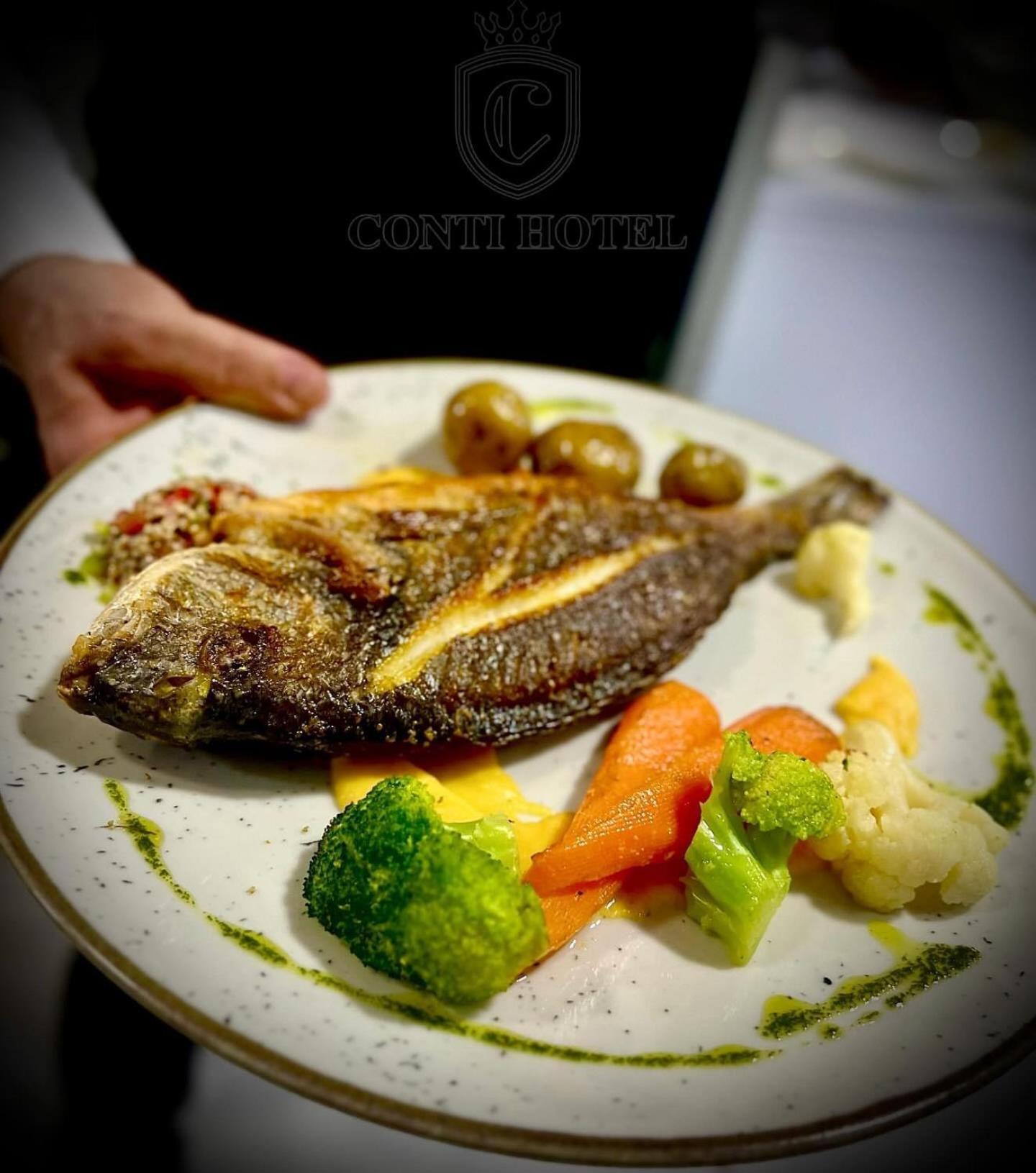 Conti Hotel & Restaurant Gjakova Dış mekan fotoğraf